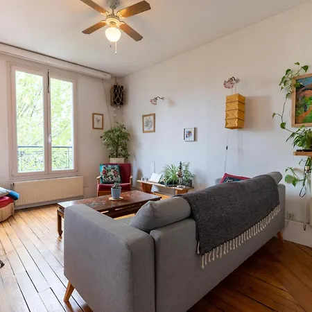 Appartement Cosy Metro Orly 4pers